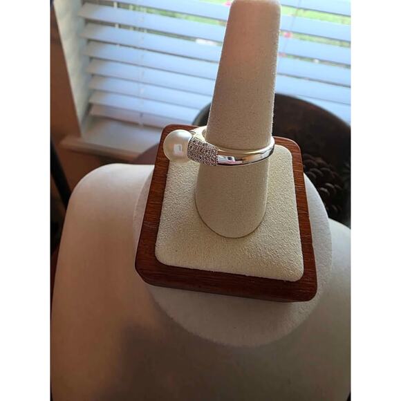 NEW Silver Plate Pave Cubic Zirconia Band w/ Oversized Pearl Size 10 - Picture 6 of 6